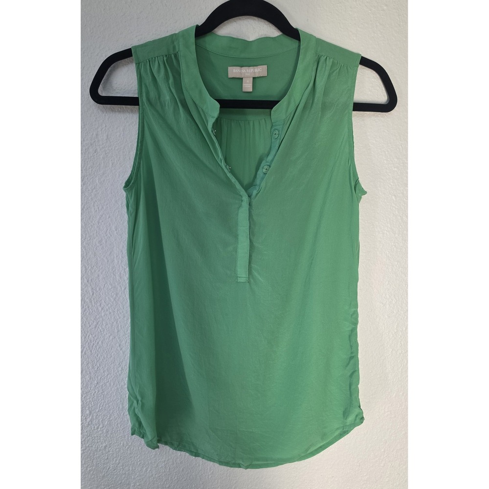 Banana Republic Silk Blouse Size 4 Sleeveless Collared Green Solid Top Shirt